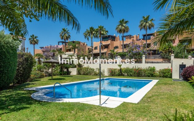 Wiederverkauf - Freistehende Villa - Estepona  - Estepona Centro