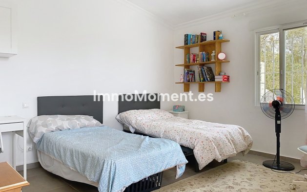 Wiederverkauf - Freistehende Villa - Estepona  - Estepona Centro