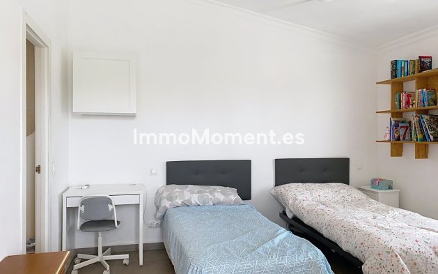 Wiederverkauf - Freistehende Villa - Estepona  - Estepona Centro