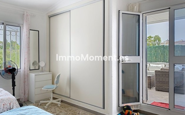 Wiederverkauf - Freistehende Villa - Estepona  - Estepona Centro