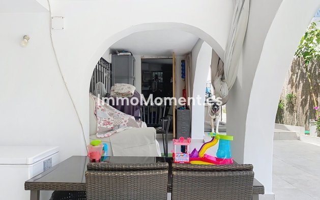 Wiederverkauf - Freistehende Villa - Estepona  - Estepona Centro