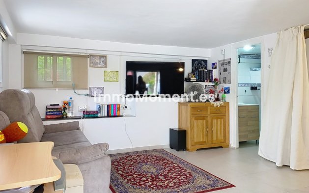 Wiederverkauf - Freistehende Villa - Estepona  - Estepona Centro