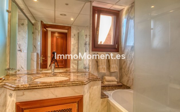 Wiederverkauf - Wohnung - Estepona  - Estepona Centro
