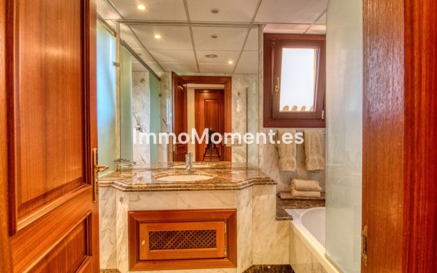 Wiederverkauf - Wohnung - Estepona  - Estepona Centro
