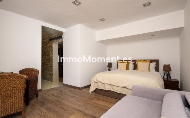 Wiederverkauf - Freistehende Villa - Marbella - Marbella Centro