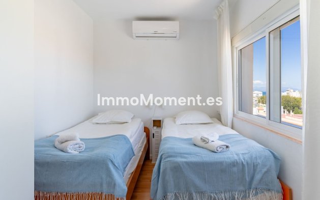 Resale - Apartment - Torremolinos - La Carihuela