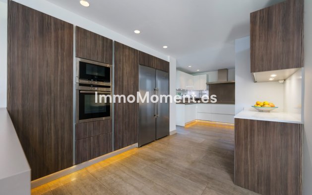 Bestaande woning - Vrijstaande villa - Marbella - Nueva Andalucía
