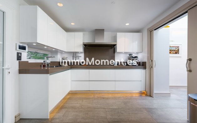 Bestaande woning - Vrijstaande villa - Marbella - Nueva Andalucía
