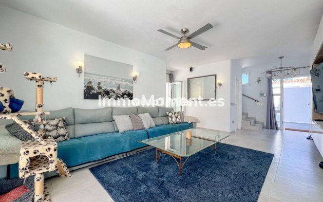 Bestaande woning - Vrijstaande villa - Estepona  - Costalita