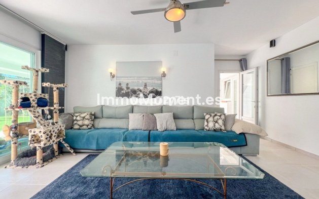 Bestaande woning - Vrijstaande villa - Estepona  - Costalita