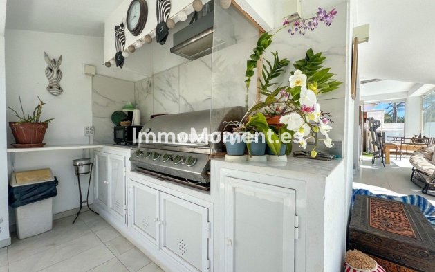 Bestaande woning - Vrijstaande villa - Estepona  - Costalita