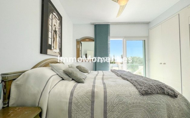 Bestaande woning - Vrijstaande villa - Estepona  - Costalita