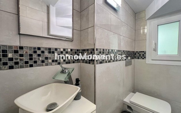 Bestaande woning - Vrijstaande villa - Estepona  - Costalita