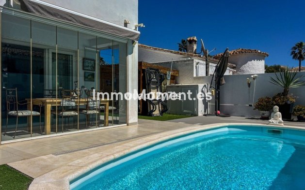 Bestaande woning - Vrijstaande villa - Estepona  - Costalita