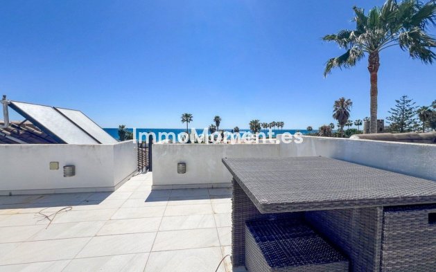 Bestaande woning - Vrijstaande villa - Estepona  - Costalita
