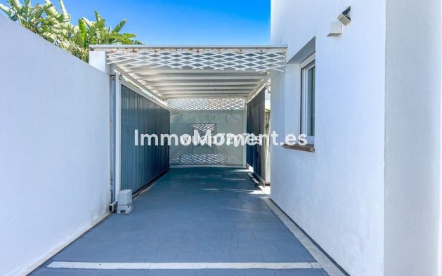 Bestaande woning - Vrijstaande villa - Estepona  - Costalita