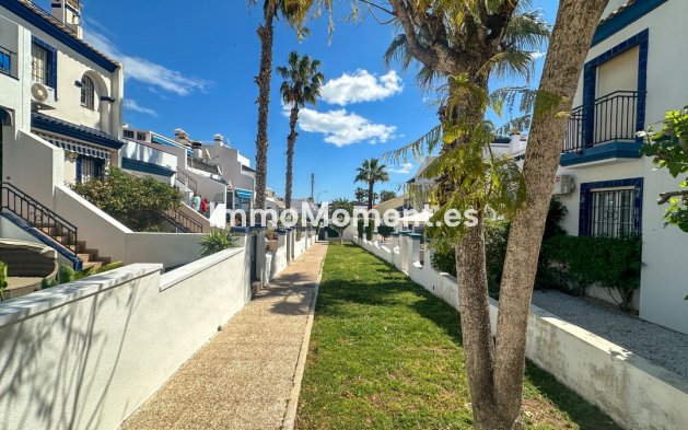 Bestaande woning - Rijtjeshuis - Orihuela - Los Dolses