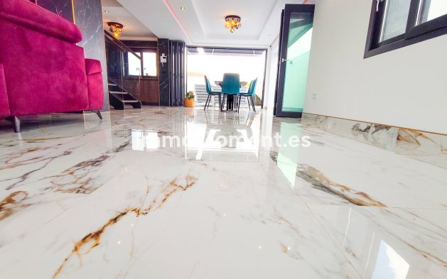 Resale - Townhouse - Cartagena - Los Urrutias