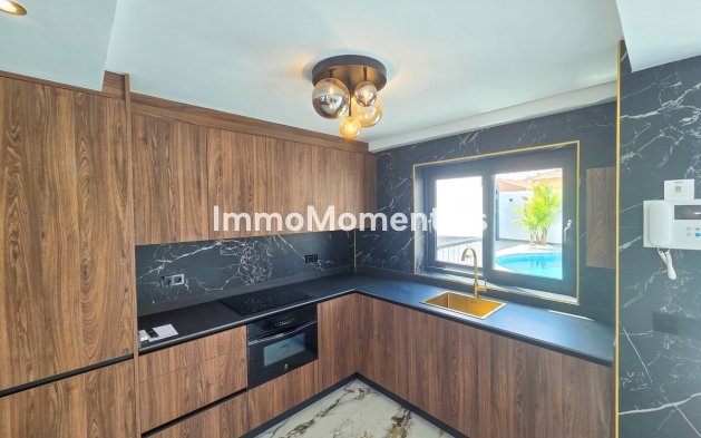 Resale - Townhouse - Cartagena - Los Urrutias