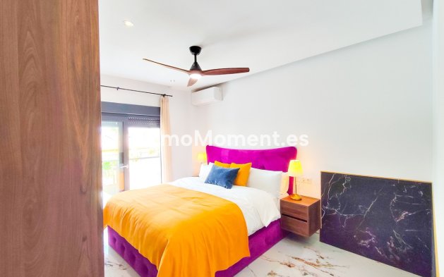 Resale - Townhouse - Cartagena - Los Urrutias