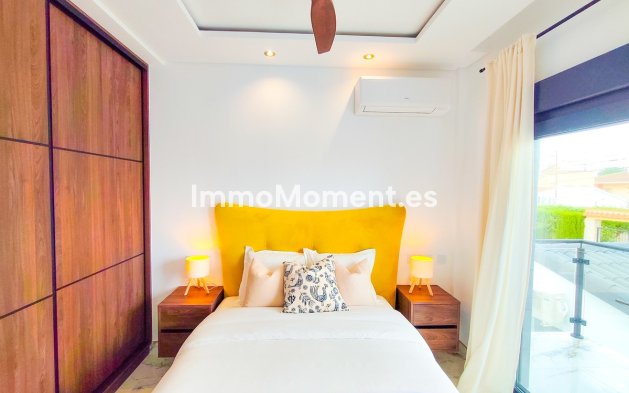 Resale - Townhouse - Cartagena - Los Urrutias