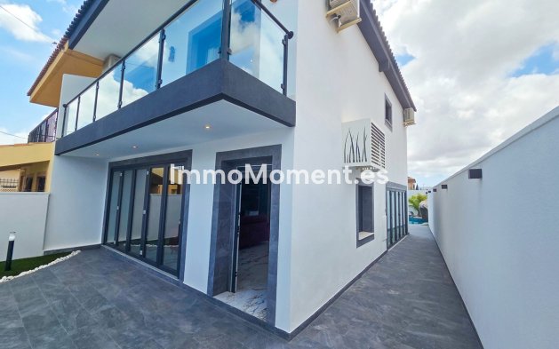 Resale - Townhouse - Cartagena - Los Urrutias