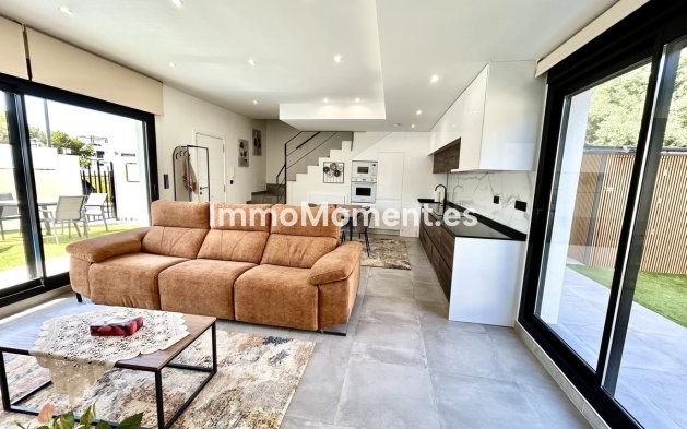 Bestaande woning - Vrijstaande villa - Orihuela - Villamartín