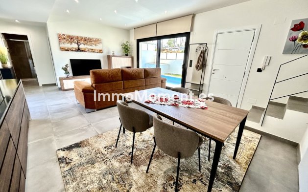 Bestaande woning - Vrijstaande villa - Orihuela - Villamartín