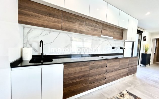 Bestaande woning - Vrijstaande villa - Orihuela - Villamartín