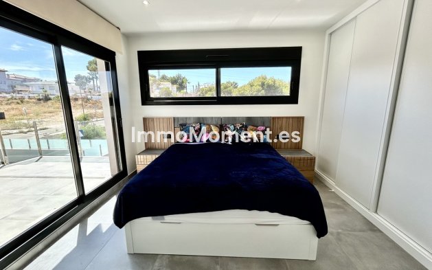 Bestaande woning - Vrijstaande villa - Orihuela - Villamartín
