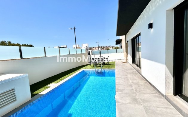 Bestaande woning - Vrijstaande villa - Orihuela - Villamartín