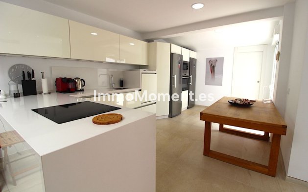 Bestaande woning - Vrijstaande villa - Marbella - Nueva Andalucía