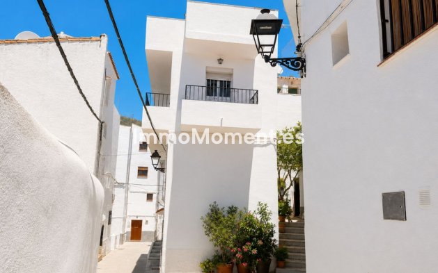 Bestaande woning - Vrijstaande villa - Casares - Casares Centro