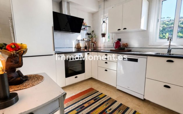 Bestaande woning - Vrijstaande villa - Casares - Casares Centro