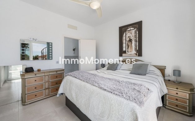 Bestaande woning - Vrijstaande villa - Estepona  - Estepona Centro