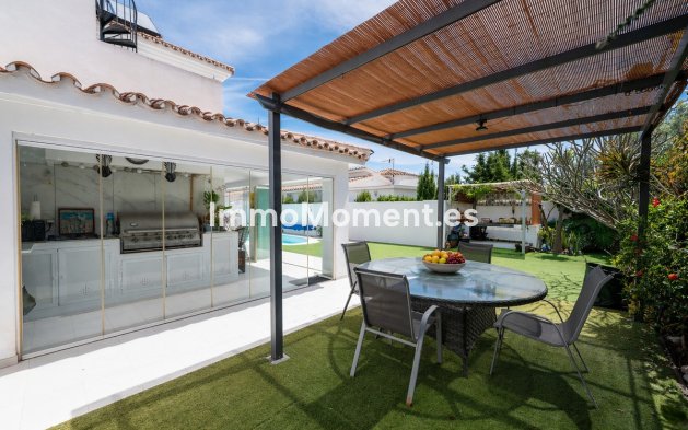 Bestaande woning - Vrijstaande villa - Estepona  - Estepona Centro
