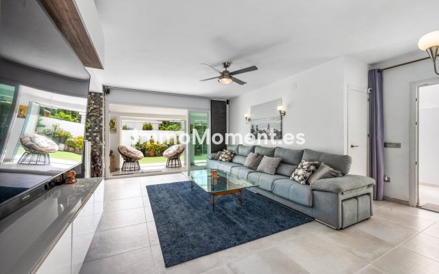 Bestaande woning - Vrijstaande villa - Estepona  - Estepona Centro