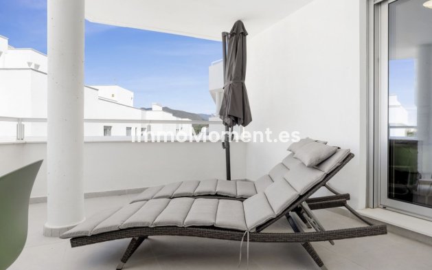 Resale - Apartment - Estepona - Cancelada