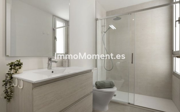 Resale - Apartment - Estepona - Cancelada