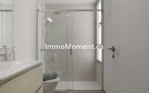 Resale - Apartment - Estepona - Cancelada
