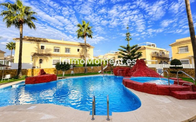Bestaande woning - Vrijstaande villa - Orihuela - Villamartín