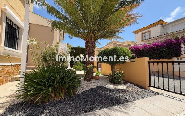 Bestaande woning - Vrijstaande villa - Orihuela - Villamartín