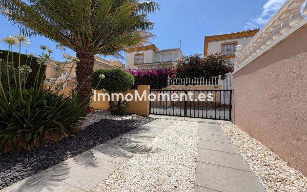 Bestaande woning - Vrijstaande villa - Orihuela - Villamartín