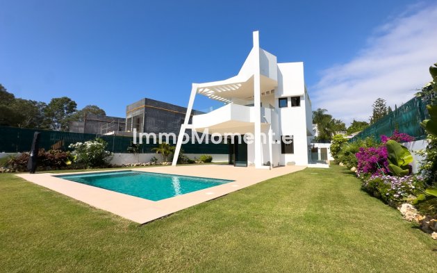 Bestaande woning - Vrijstaande villa - Estepona  - Estepona Centro