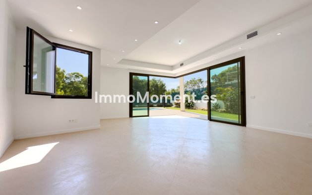 Bestaande woning - Vrijstaande villa - Estepona  - Estepona Centro