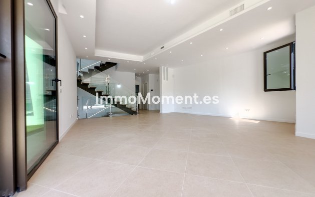 Bestaande woning - Vrijstaande villa - Estepona  - Estepona Centro