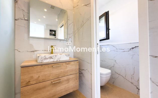 Bestaande woning - Vrijstaande villa - Estepona  - Estepona Centro