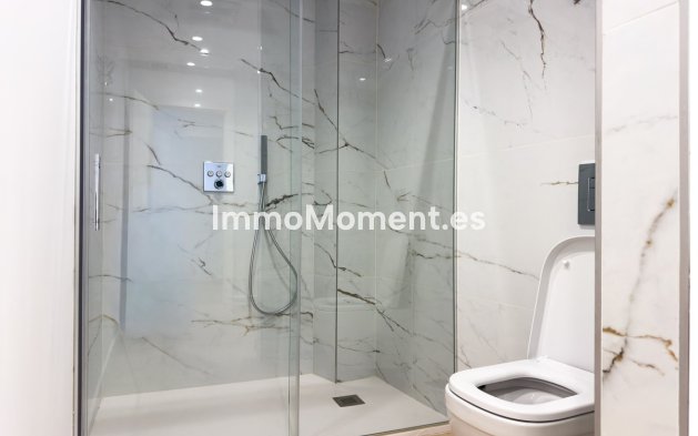 Bestaande woning - Vrijstaande villa - Estepona  - Estepona Centro