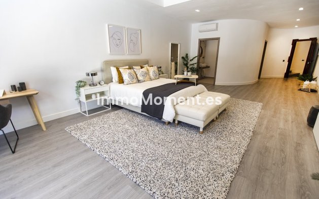 Resale - Detached villa - Marbella - Nueva Andalucía
