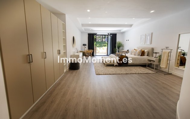 Resale - Detached villa - Marbella - Nueva Andalucía
